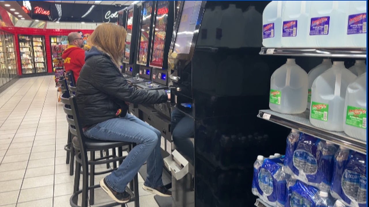 Owner of convenience store gaming machines keeps devices running