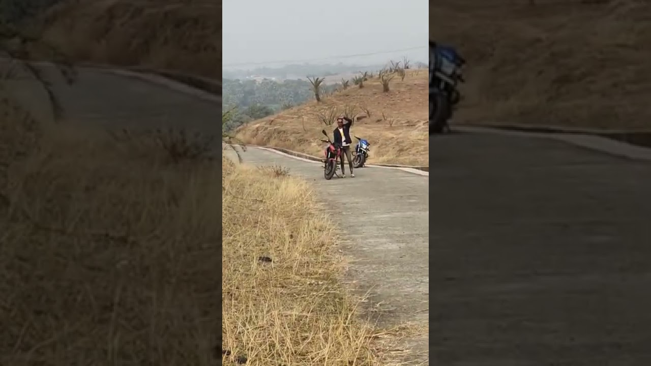 Friends ke sat photo click 