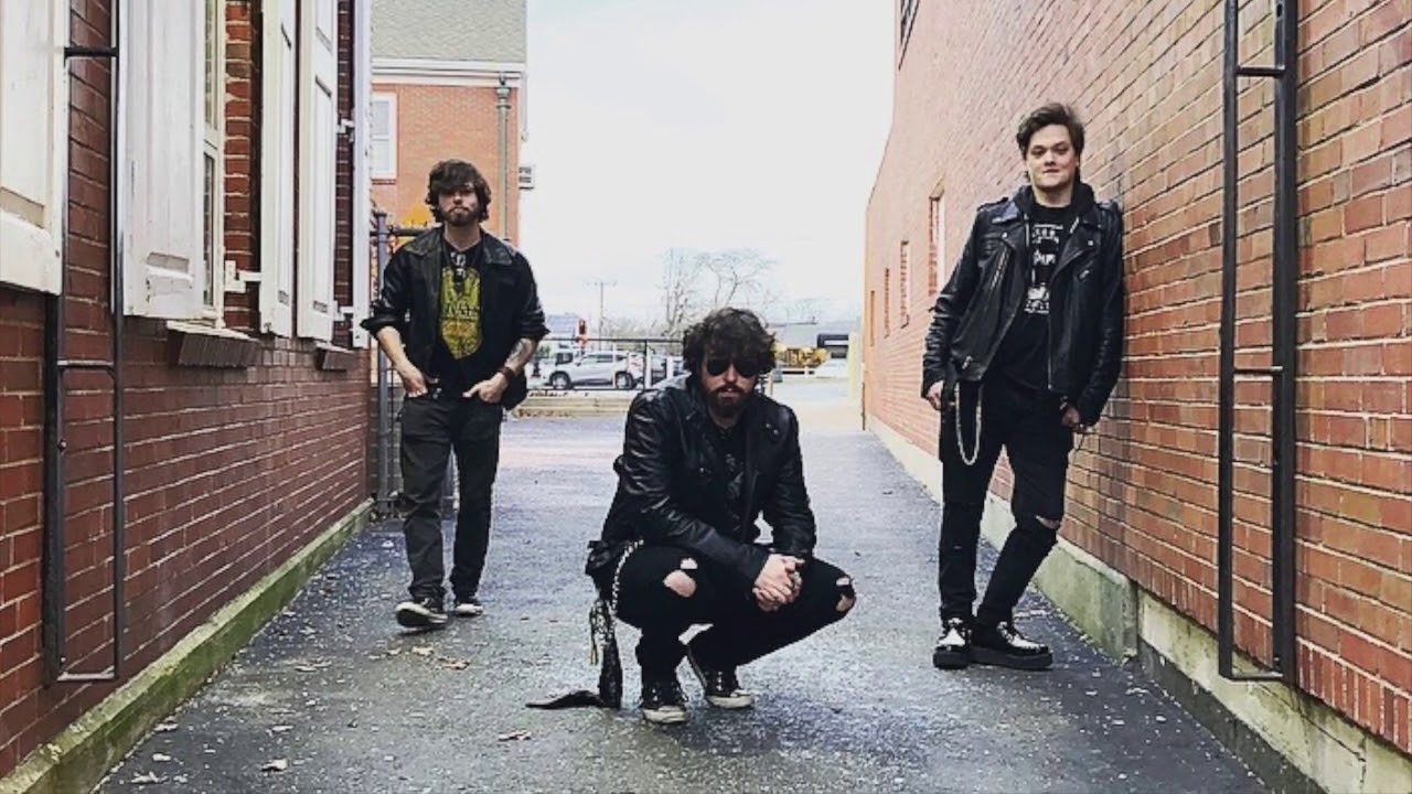 video phone beyonce mp3 New East Coast Rock Band Club 9-Ball presents their debut EP Tomorrowland