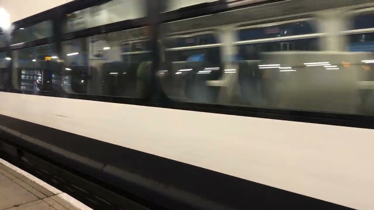 *graffitied* Class 465 leaving dartford 