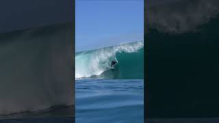 Noah Beschen SKETCHY WAVE at Teahupo'o #teahupoo #surf