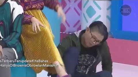 VIDEO VIRAL  Ayu tingting /andika kangen band!!!