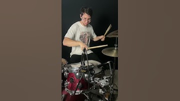 Drum groove with double strokes and accents