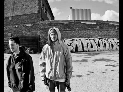 Huss und Hodn - Atomgott