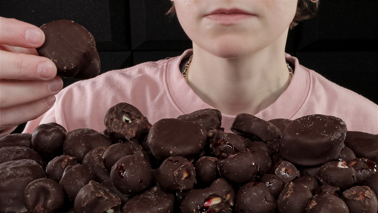 ASMR Dark Chocolate Covered Raspberries, Blueberries & Peanut Butter ...