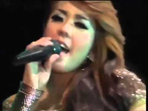 Tirai Cinta - Devi Aldiva [New Pallapa 2016]