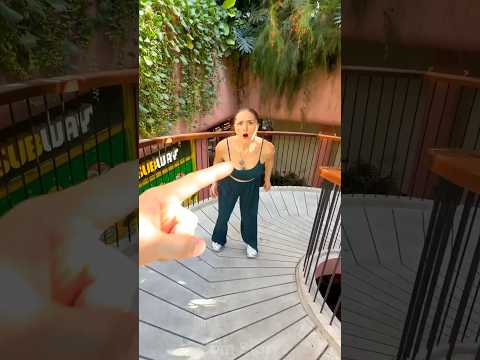 चंपा हाथ में फँस गई😱🤯~mini wood toy-woodworking art skill/wood hand #shorts