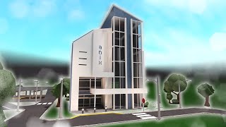 im building a skyscraper in bloxburg im building a skyscraper in bloxburg