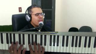 Video thumbnail of "Deus Cuida de Mim - Kleber Lucas - Piano e Voz Gerson Martins"