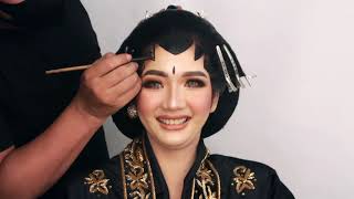 Tutorial Sanggul dan Paes Jogja Putri - Hairdo With Bhastian Hendra