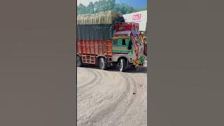 #indian #truck 14 chakka full overload #truck #horn ghat chadhate huye #viral