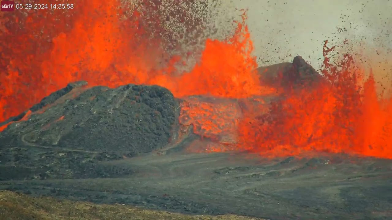 Original Cone Getting Pummelled by Eruption, Grindavik Volcano