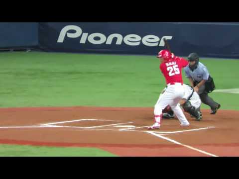 H28.08.17　7回表　1死　代打：新井がソロホームラン（レフトスタンドへ）　広島×阪神　京セラ