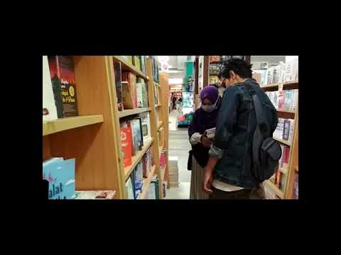 Ayo Ke Toko Buku GRAMEDIA !!. 