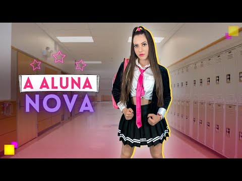 A ALUNA NOVA | Larissa Gaino