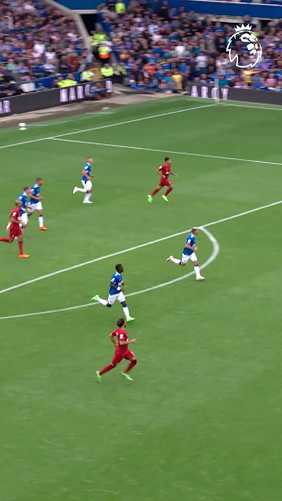 Mohamed Salah has serious speed ❗️