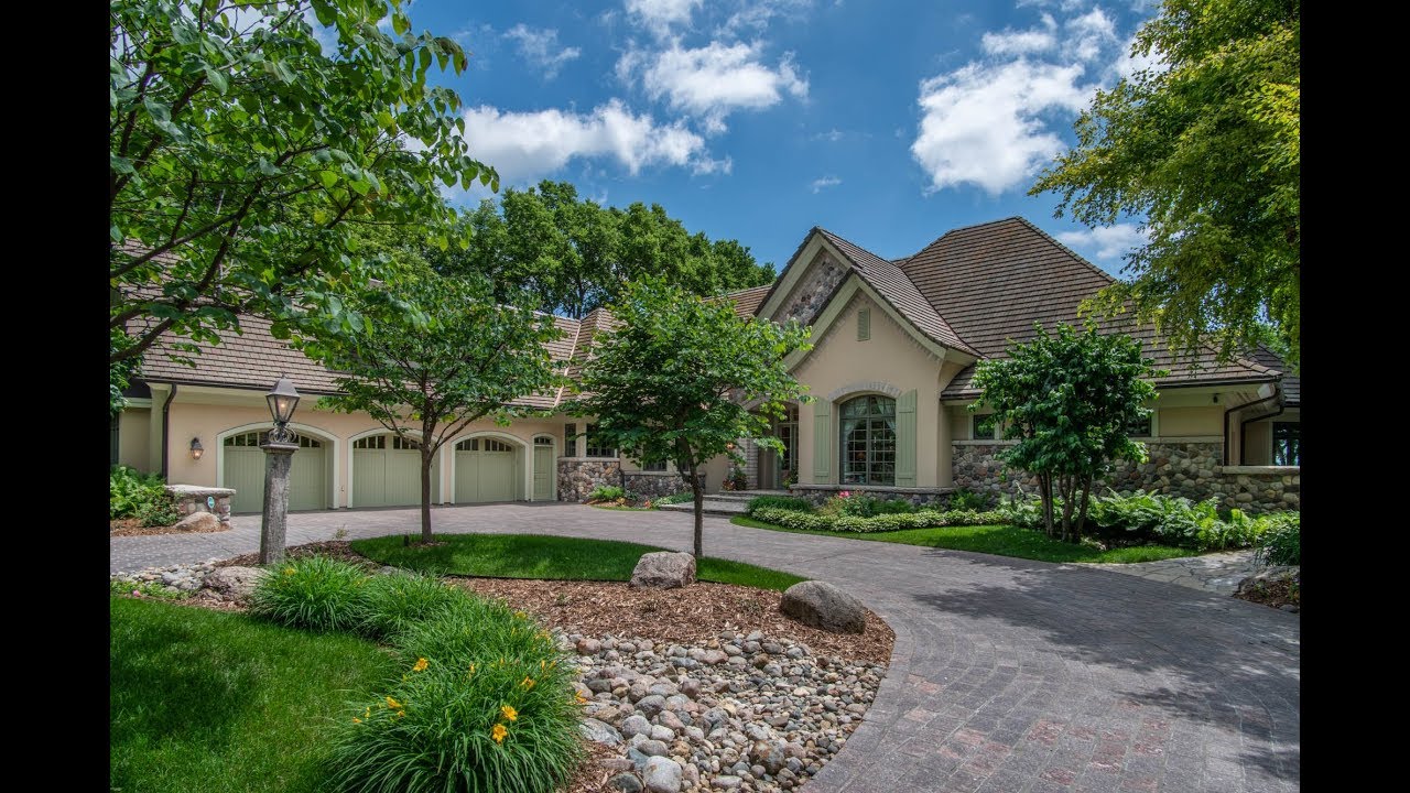 One of Green Lakes Finest Luxury Homes 9589 North Shore Drive, Spicer