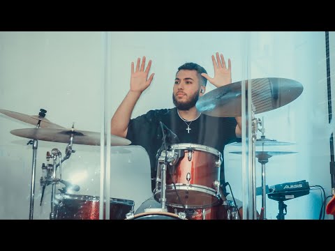 Jonathan Traylor ( See A Victory/ What A Beautiful Name - Medley) - Nickollas Rodrigues Drum Cover