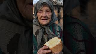 На Украине почти 300 тысячам переселенцев отменили выплаты пенсий #shorts