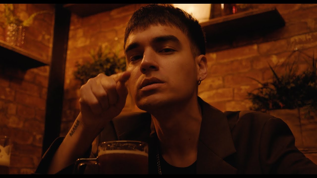 VEINTE TR3CE - Amor Marchitao (ft. Clavito)