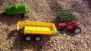 Toy Tractor & Farm Toys - Ultimate Sand Box (a Wheat Box!)
