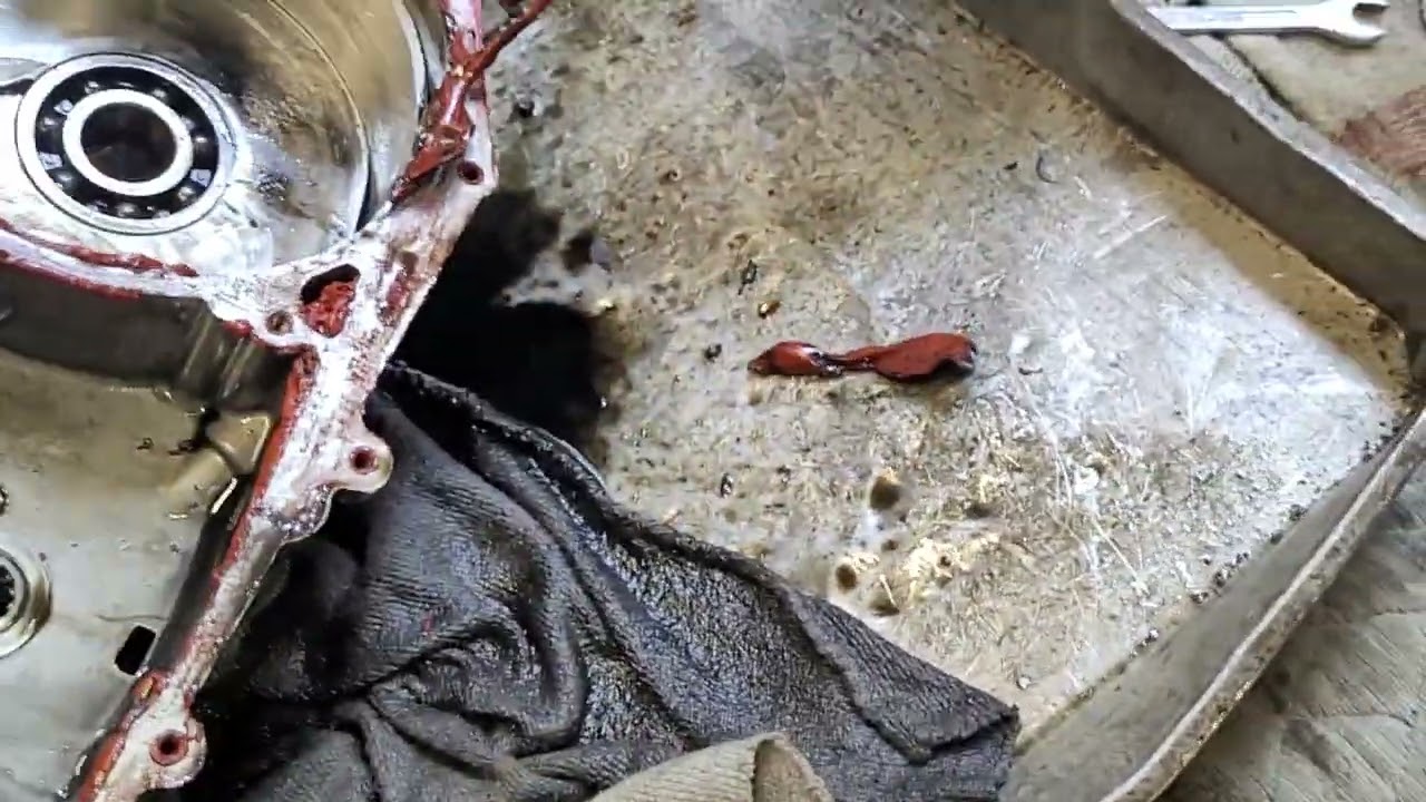 Ďalší motor  JAWA . Tentokrát 350 638 na reopravu