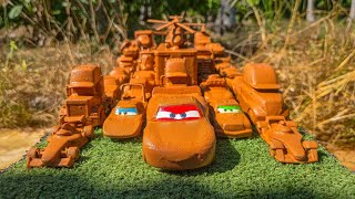 Muddy toy car convoys falls into the water & Clean up Disney Pixar car