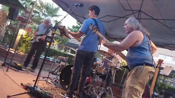 Larry Baines Band. La Fuente
