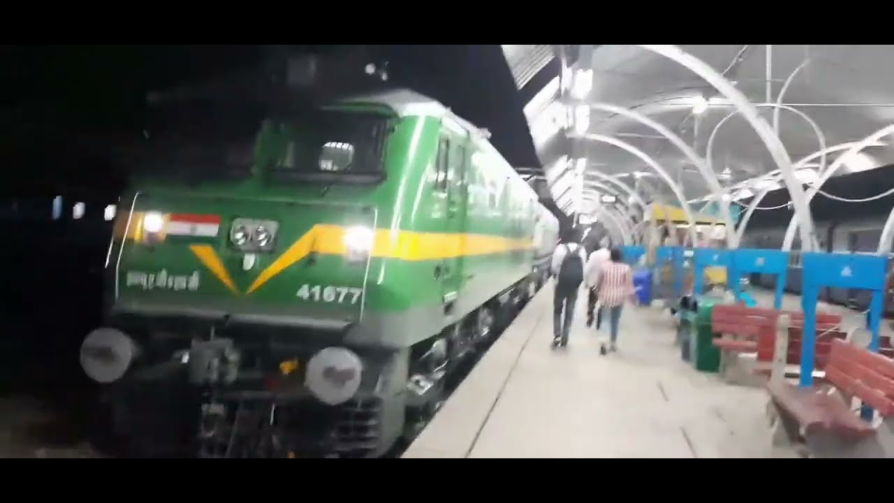 😱 पंजाब से बिहार जाने वाली ट्रेन में बेकाबू भीड़ | जनरल डिब्बा फुल 🚆 | Indian Railways Reality  Vlog