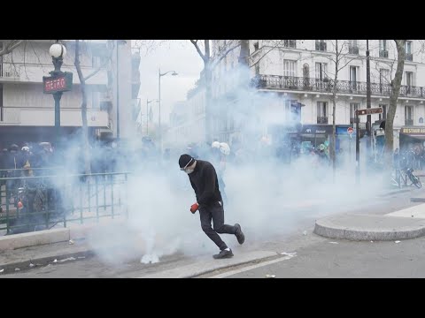 Disturbios en Francia en protestas contra reforma de las pensiones | AFP