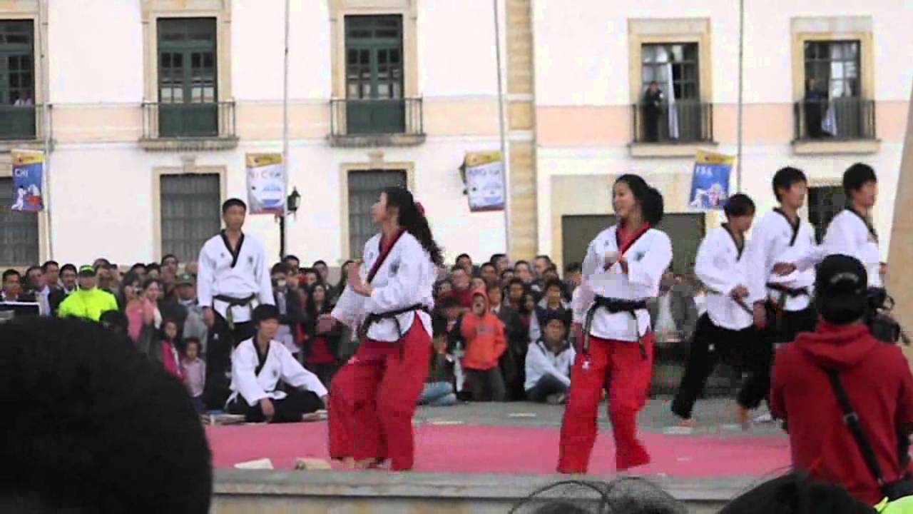 Mundial Poomsae Tunja 2012 - Exhibición WTF Demo Team - Plaza Bolívar