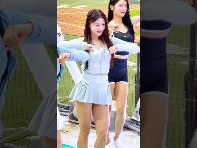 미모 개사기캐 예삐업 !이예빈(Lee Ye Bin[李藝彬])치어리더 아웃송 직캠 260721