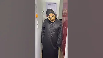 لما تيجي تغسل وشك وتلاقي عفريت 