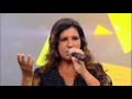 "Cantora do trem" faz mudança no visual e se apresenta no Hora do Faro