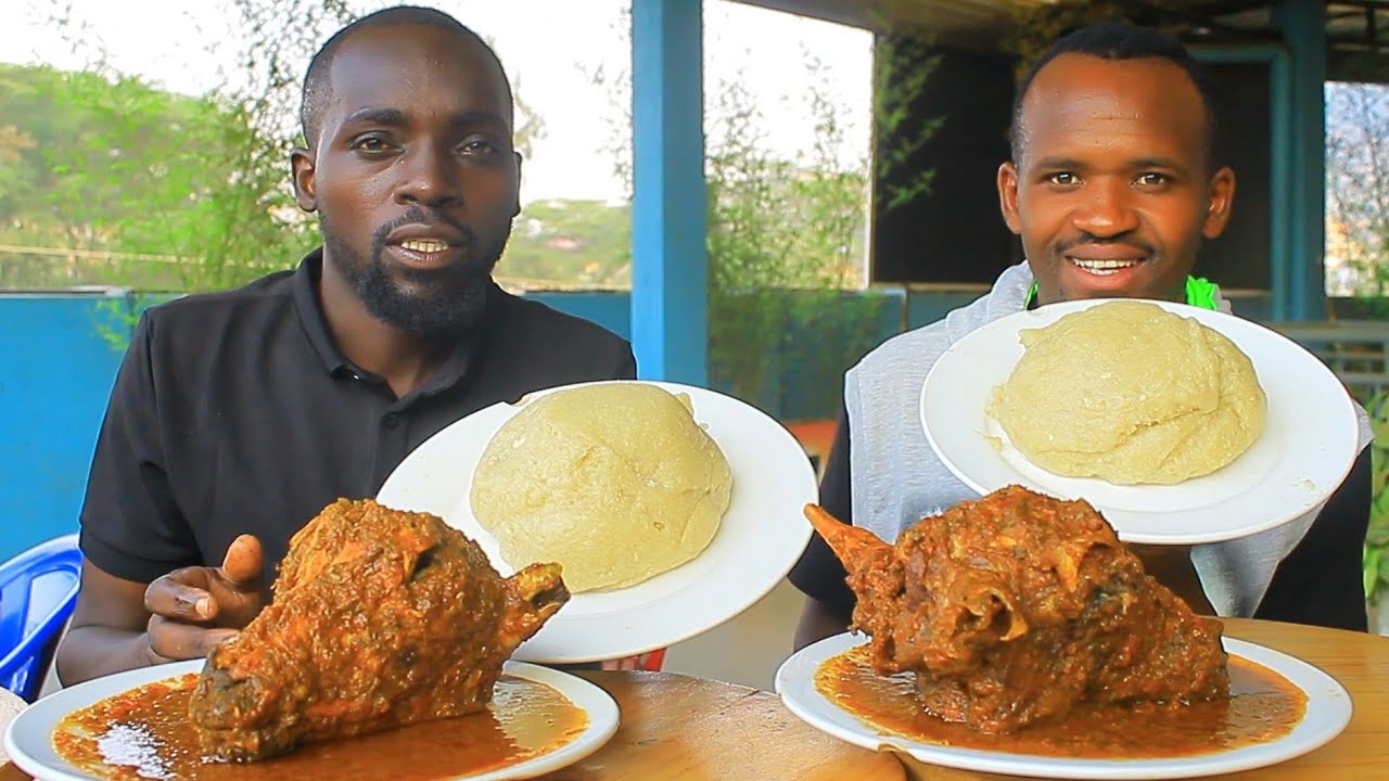 Eating competition mushi_rw vs D Amour 