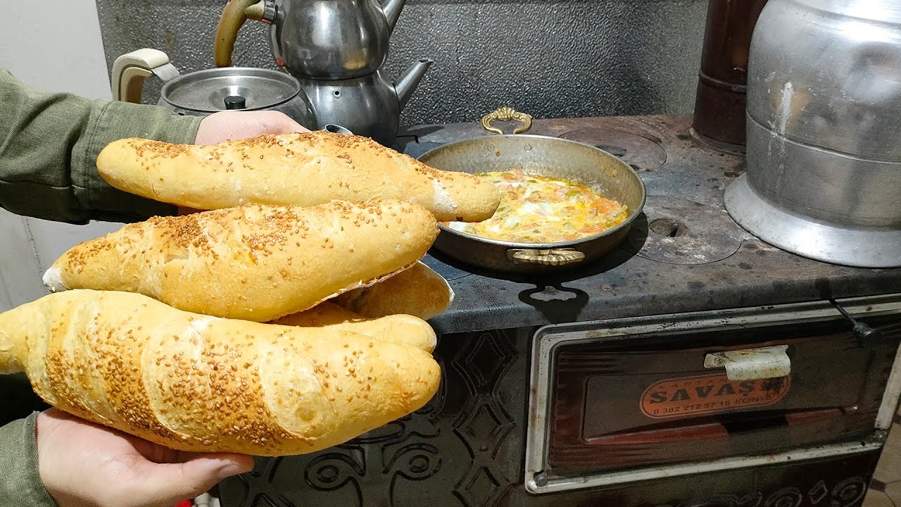 Sobada SOMUN EKMEĞİ ve MENEMEN Yaptık. #köydeyaşam #köyvlog #tandırekmeği