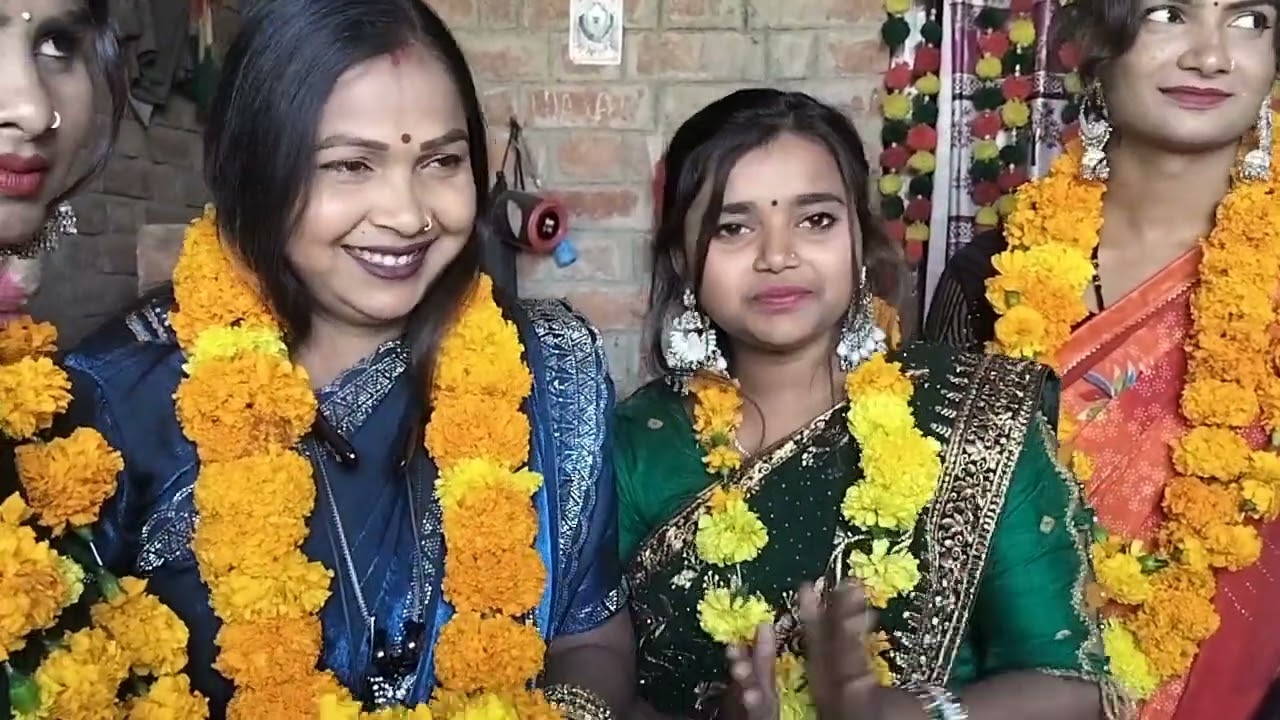 मंजू मोहिनी उजाला डांसर नीलू दीवानी 