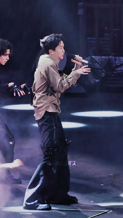 英语是Lars的舒适区 teeth帅爆了好吗#黄子弘凡 #天赐的声音巅峰演唱会 #teeth