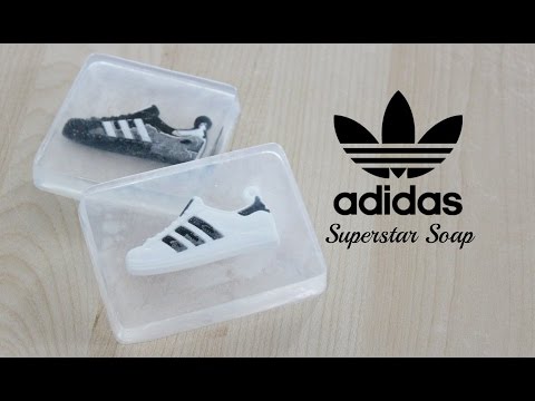 mini adidas superstar