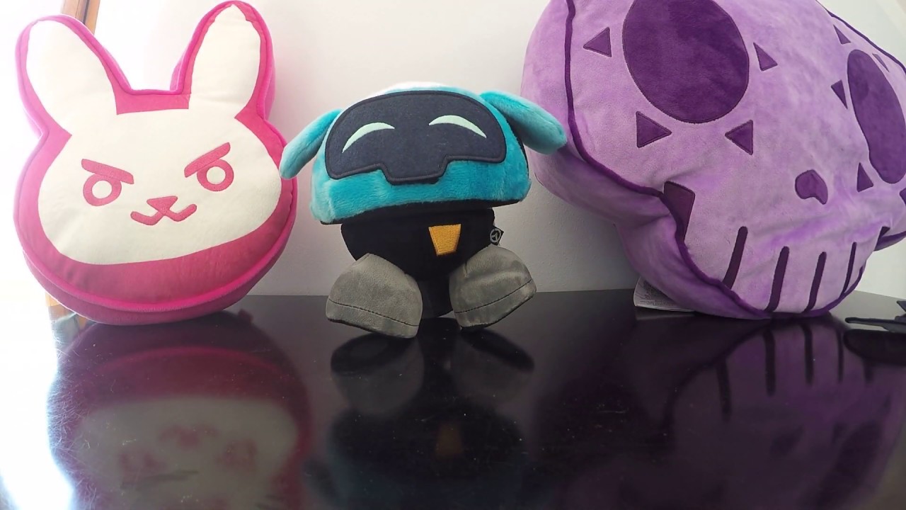 Overwatch Snowball Plush unboxing - Blizzard Gear Store