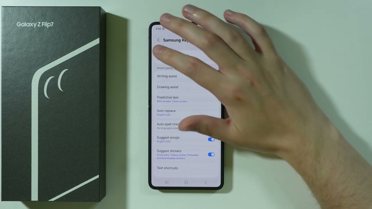 Samsung Galaxy Z Flip 7 & 7 FE: How to Open Keyboard Settings