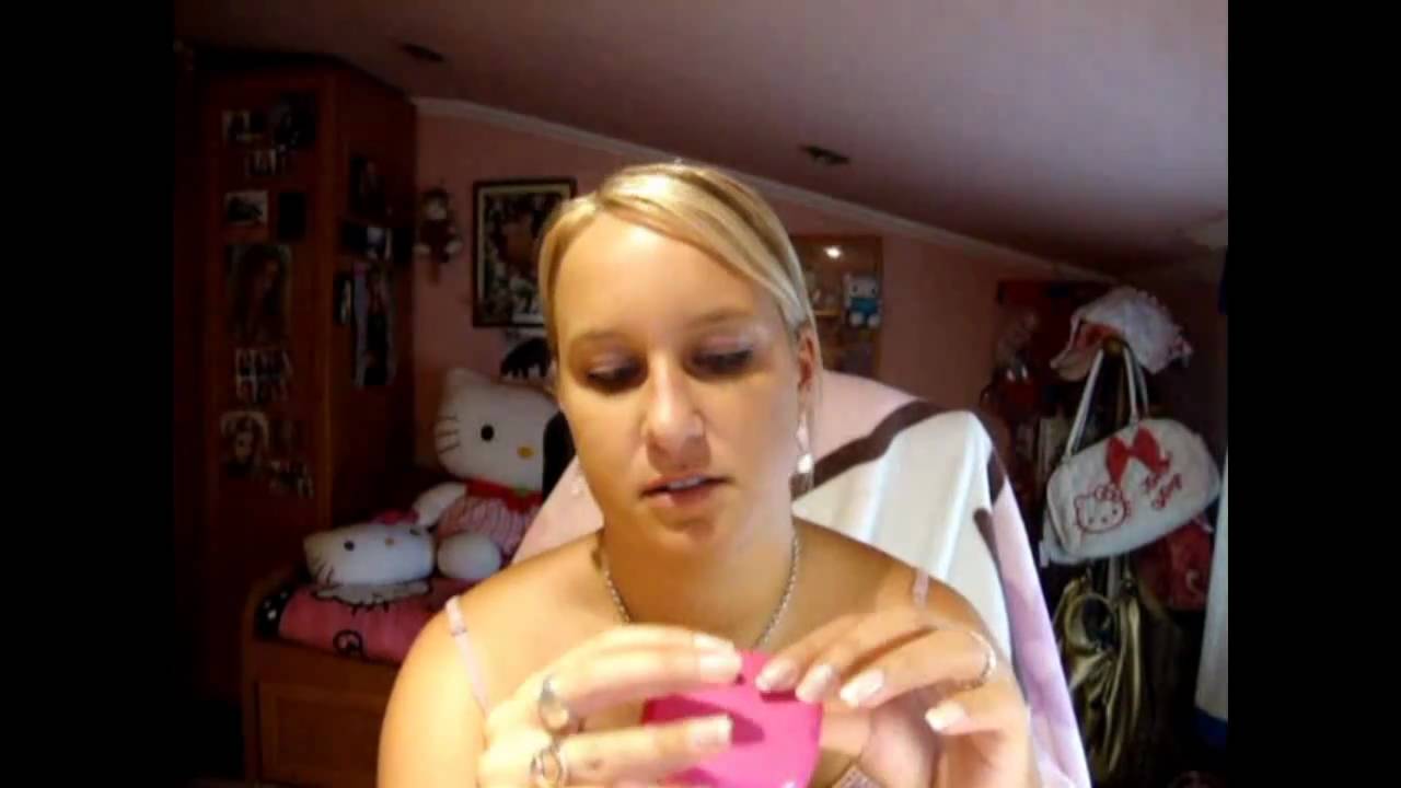 ¿Qué LLeVo eN Mi BoLSo ?  | My bag | 2011