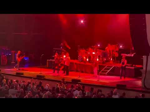 Chicago singing Make