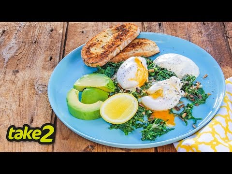 poached-egg-recipe-with-kale,-avocado-and-yoghurt