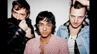 Yeasayer - &quot;Henrietta&quot;