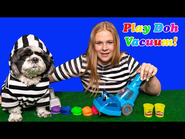 Play Doh Vacuum Cleaning: Assistant and Wiggles Tackle a Big Mess 