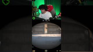 OMEREDİC WALL HACK İLE CS2 DE ADAM VURUYOR! | cs2 counterstrike2  #kick #counterstrike #shorts