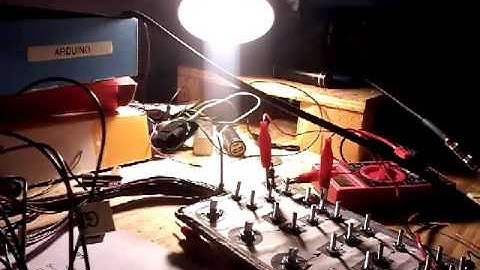 1-Bit Arduino Synth (2 oscillators)