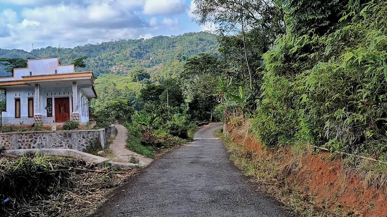Damai serasa di surga‼️Berjalan di kampung tertinggi menuju lembah nan indah di lereng Gunung