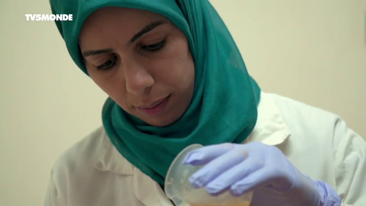 Épicerie fine : Fromage de chèvre et plantes aromatiques du Maroc